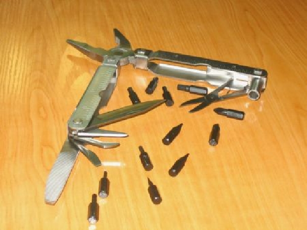 ALICATE MULTIUSO M-16